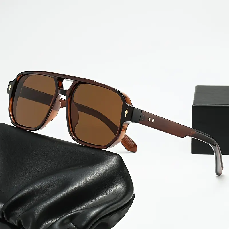 Male Vintage Wide Fit Full Frame Aviator Frames Sunglasses - 1 Pair, Tinted Gradient Brown UV Protection Lenses, Lightweight Polycarbonate Eyewear Fashion, Eye and Face Protection Men's Sunglasses for Daily Shades Look