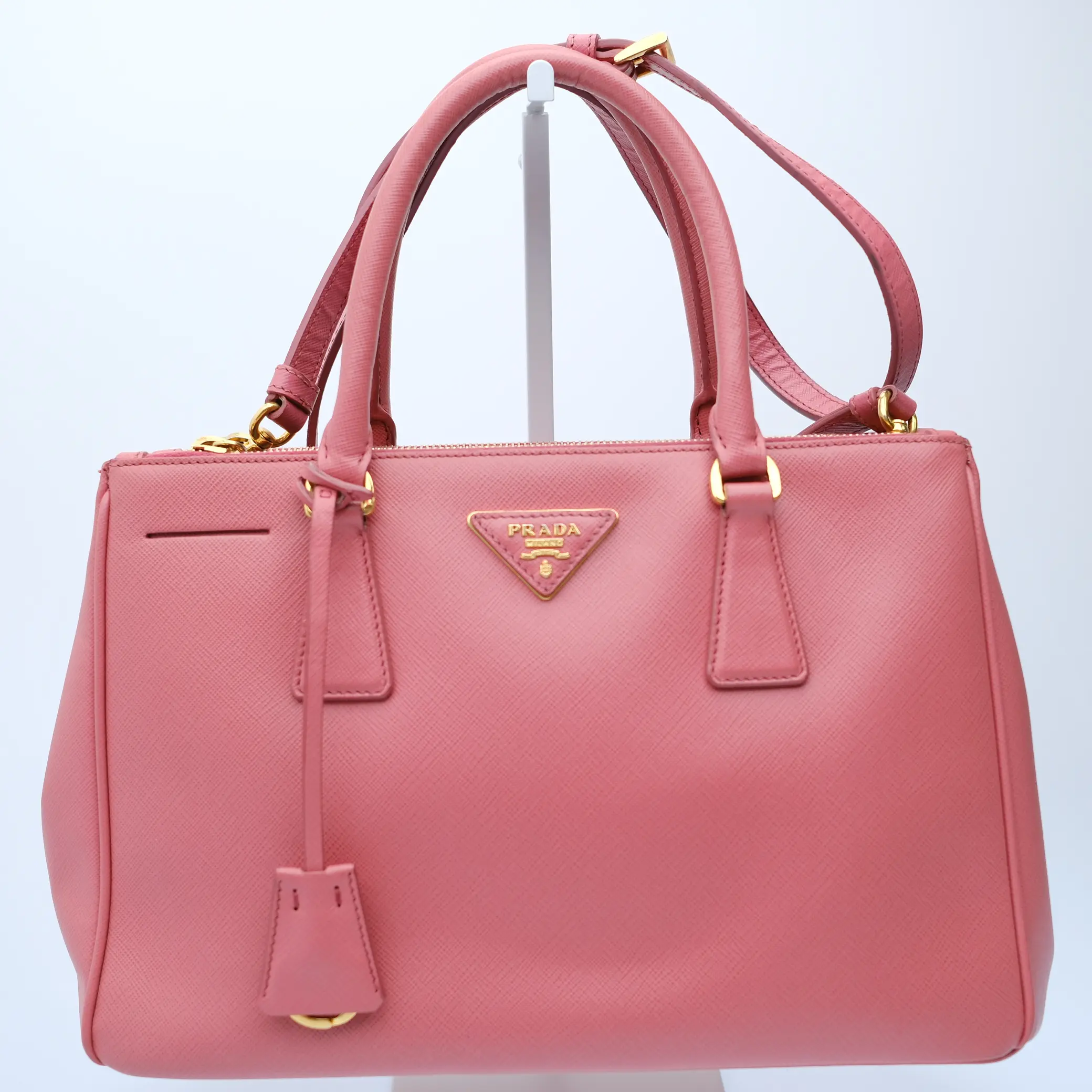 Pre-owned PRADA 100% Authentic Galleria Double Zip Medium Saffiano Leather Top Handle Bag 5.5 Inches Depth, Checkcheck Verified, Pre Loved Luxury Bag Option, Depth: 5.5 Inches, Height: 7.5 Inches