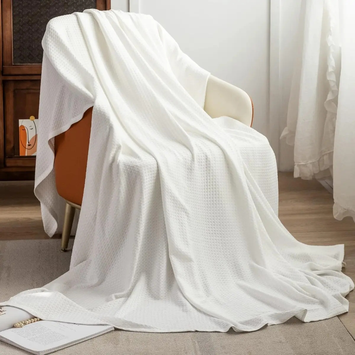 Cooling Blanket King Size, 100% Rayon Derived from Bamboo Waffle Blanket, Cool Summer Blanket for Hot Sleepers Soft Comfy Lightweight Blankets for All Seasons (White, 108×90in)