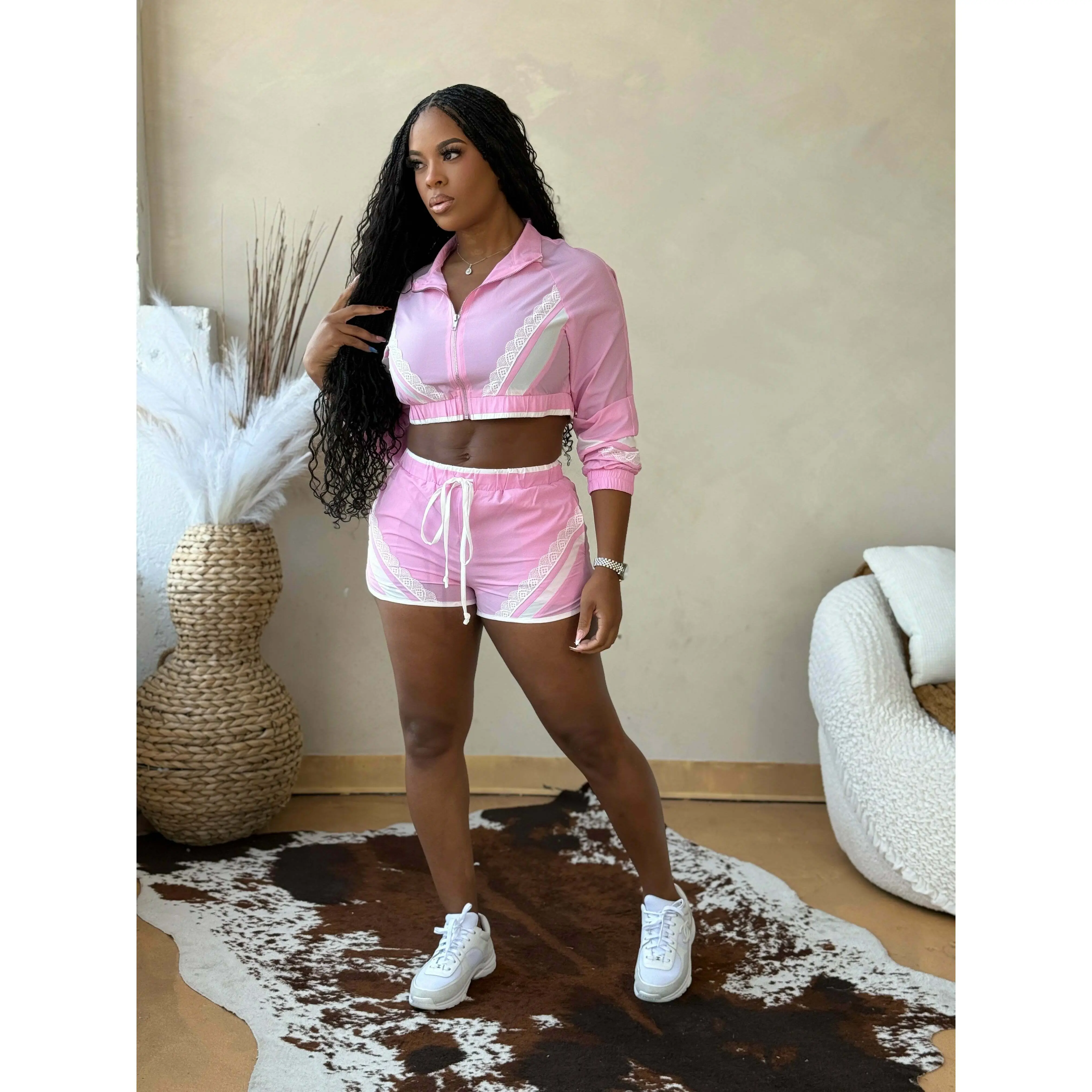 Amira Set
