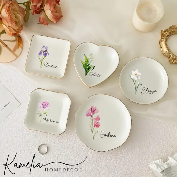 Personalized Birth Flower Trinket Dish, Custom Watercolor Flower Ring Dish, Christmas Gifts, Wedding Bridesmaid Gift, Birthday Jewelry Dish