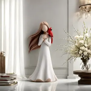 Resin Angel Statue Figurine, Decorative Sculptures, Heart-Shaped Home Decor Desktop Ornament, Creative Gift for Friends, Unique Desk Decoration