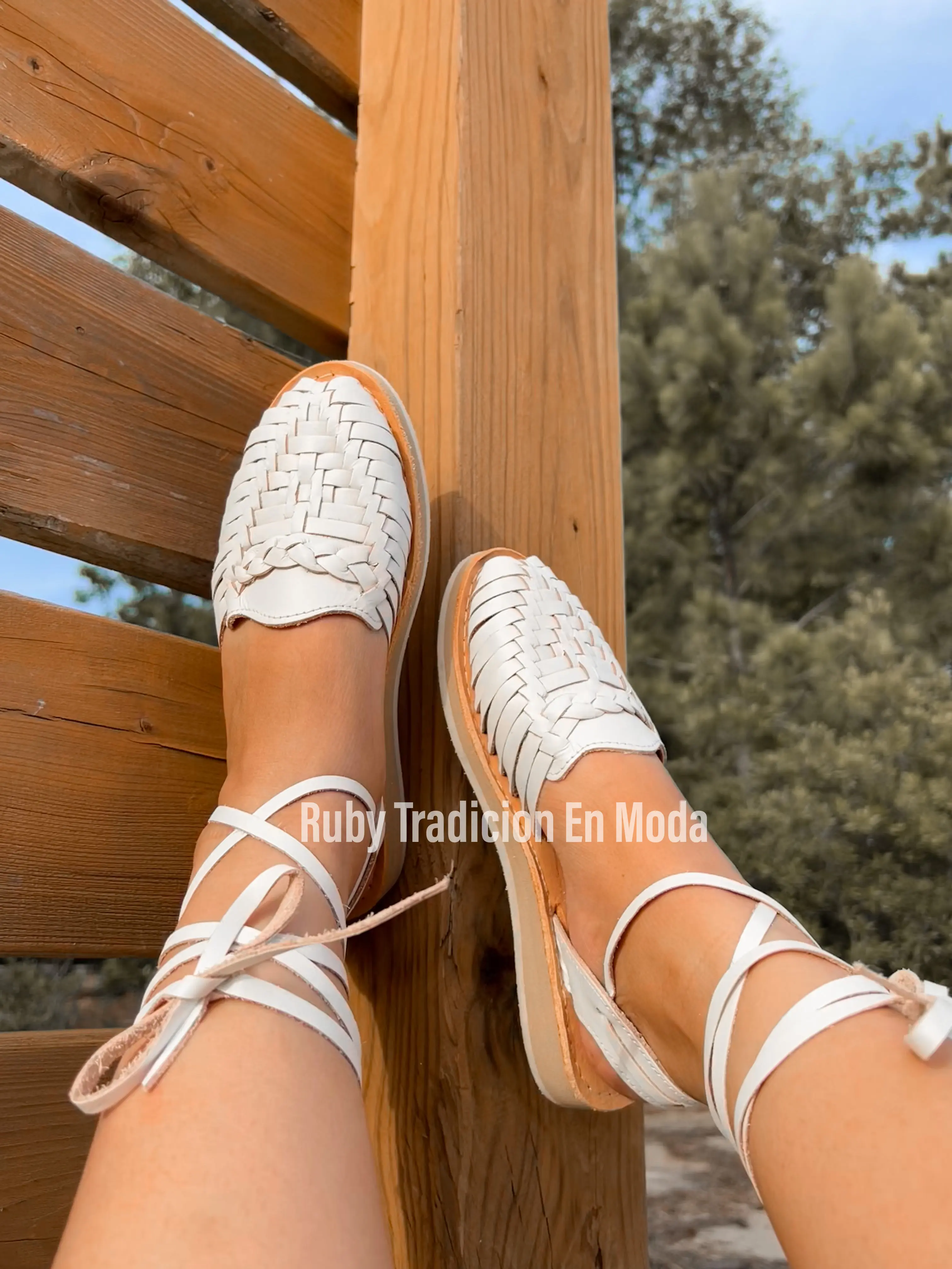 Jimena Lace-Up Huaraches/ Huaraches Mexicanos/ Huaraches Tejidos / Leather Sandals/ Round Toe/ Hippie Vintage Style/ Huaraches de Cintas Trenzados/ Mexican Sandals/ Mexican Shoes/ Sandalias/