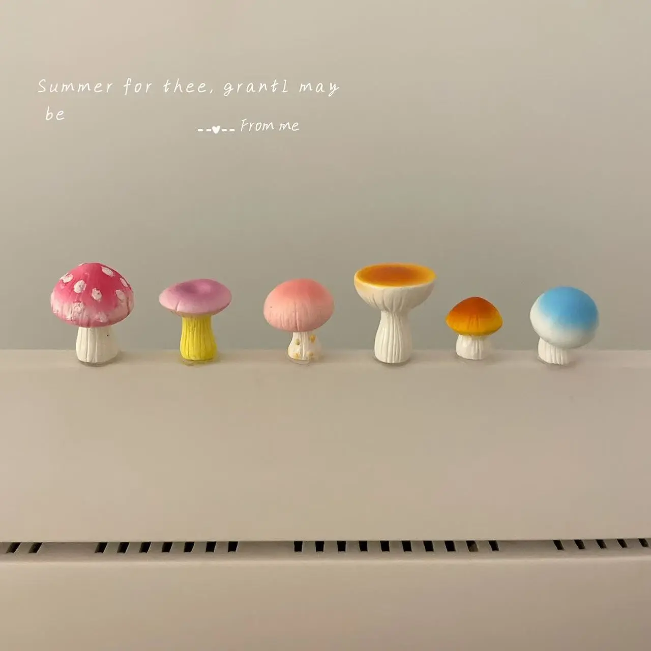 Mini Pastel Mushroom Figurines Decor, Cute Colorful Resin Mushroom Ornaments, Tiny Fairy Garden Miniature Accessories, Kawaii Desk & Shelf Aesthetic Decor Gift