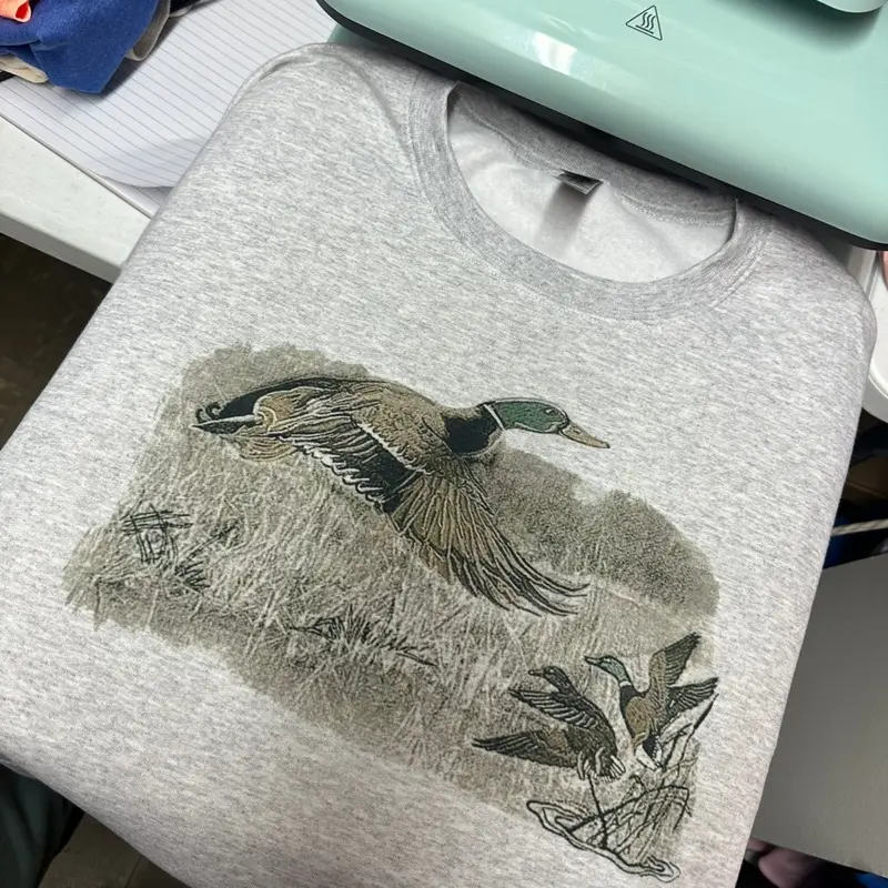 Flying Mallard Vintage Oversized Print Crewneck Sweatshirt