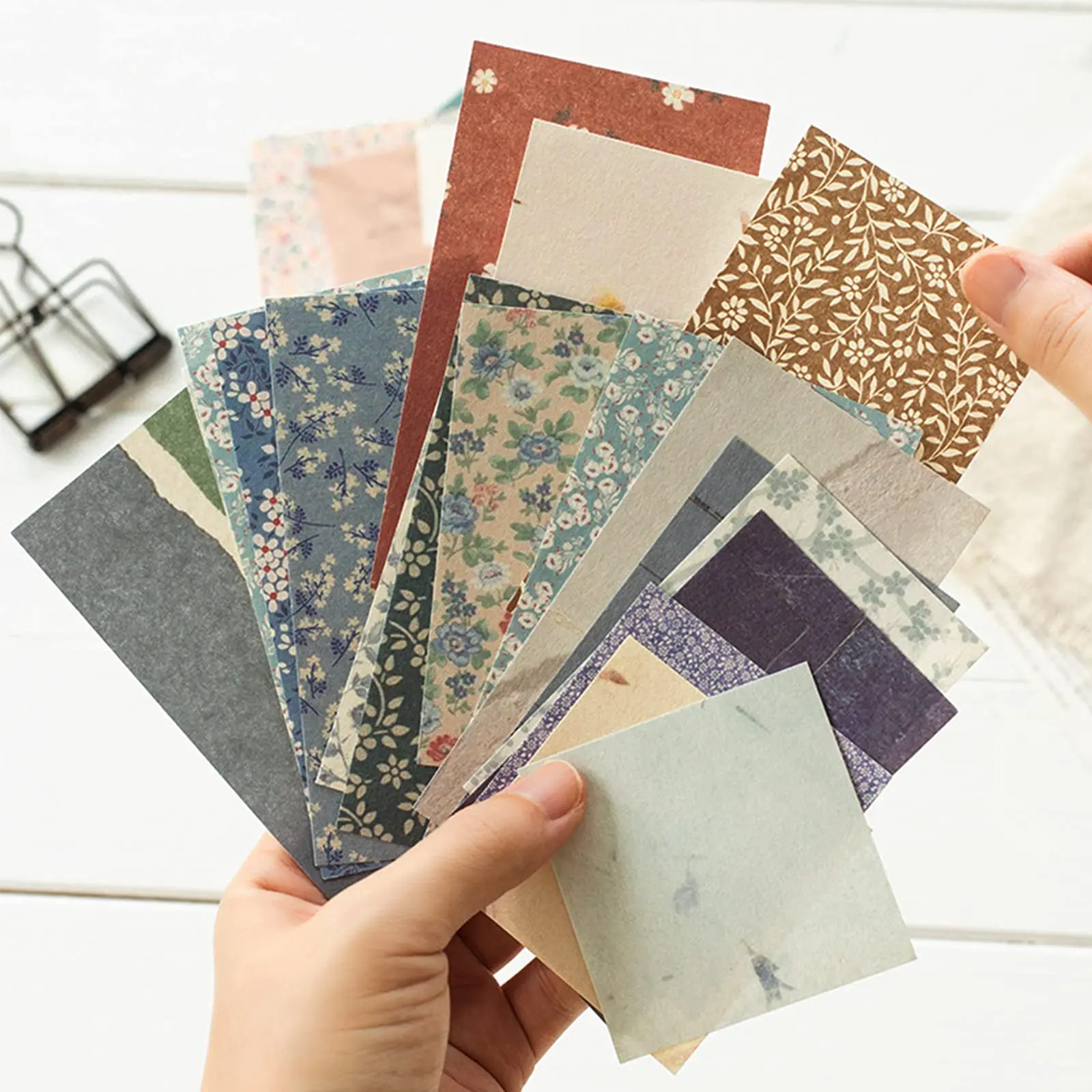 Scrapbook Paper for DIY Crafts, 360 Sheets Vintage Art Paper Pieces with Floral, Letter & Grid Patterns, Matte & Easy to Write, 3 Sizes Including 2.13inchx3.54inch, Scrapbook Page, Patterned Papers