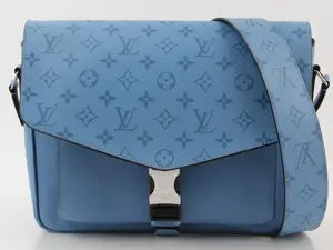 Pre-owned Louis Vuitton Leather Messenger Bags DENIM TAIGARAMA MESSENGER BAG