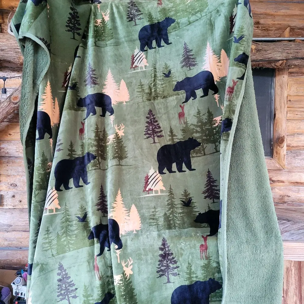 Tree, Black and Green Bear King RUSTIC SHERPA BORREGO Blanket, super soft and warm, cozy little bear fleece Soft Flannel FARMHOUSE