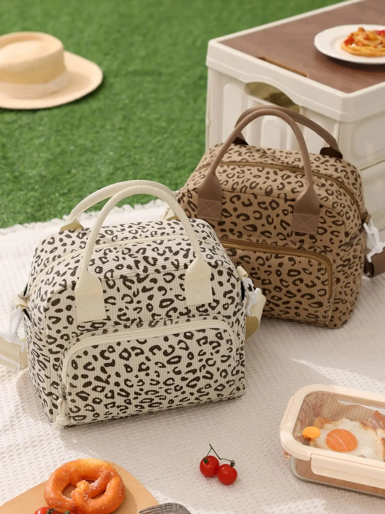 1pc Portable Cherry Corduroy Insulated Lunch Bag, Durable Lunch Bag, Corduroy Lunch Tote, Star & Leopard-Print Lunch Box,Reusable With Adjustable Shoulder Strap, Adjustable Straps, Large CapacityCooler Bag Waterproof Thermal, Thickened For Students,Work