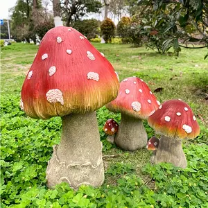 1pc Optional Size 3D Simulated Mushroom Statue Ornament, Simulated Botanical Garden Resin Handicraft Decoration, Creative Room Lawn And Outdoor Garden Courtyard Decoration for Kindergarten, Can Be Given As A Holiday Gift