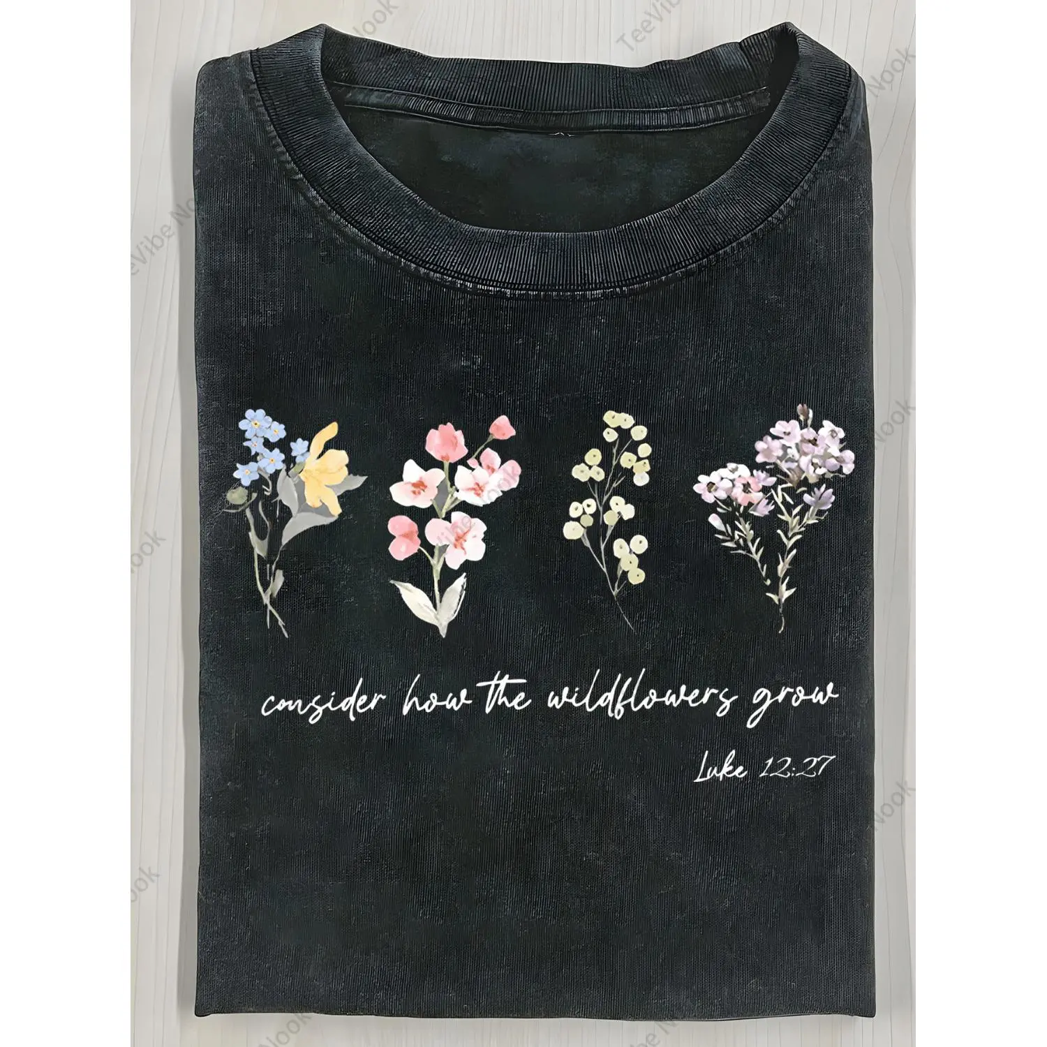 Lady's Vintage Batik Washed T-Shirt - Wildflower Print, Luke 12:27 Bible Verse, Soft Pastel Design, Casual Round Neck Streetwear Top for Women - Spring, Summer Wear