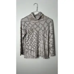 TSE CASHMERE GEOMETRIC PRINT THIN KNIT BLOUSE