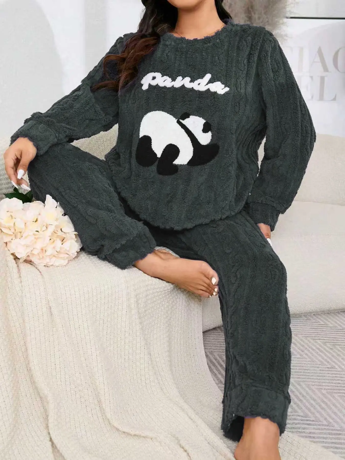 Cute Panda Pattern Deep Blue Plush Pajama Set, Soft Skin-Friendly Top with Letters, Winter Home Wear Casual Loungewear Suitable for Outdoor Use Nightwear Pjs Womenswear Nightwear Sleepwear Homewear