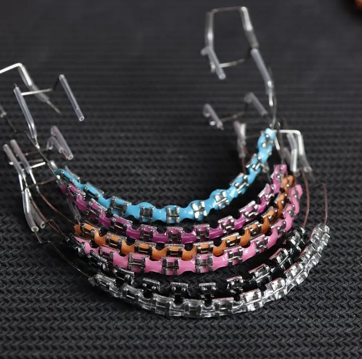 Stylish Zipper Teeth Accessory, 2-Piece Stainless Steel Set with Upper and Lower Hooks, Novelty Fake Braces for Teens and Adults, Temporary Dental Jewelry, Teeth Kit