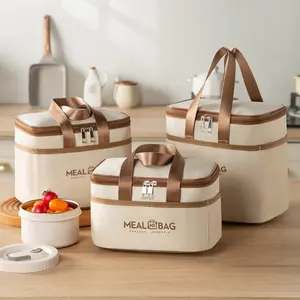 Insulated Lunch Box Bag, Portable Tote Design, Thickened Aluminum Foil Material, Ideal for Office & School Use, Multifunctional Insulated Bag