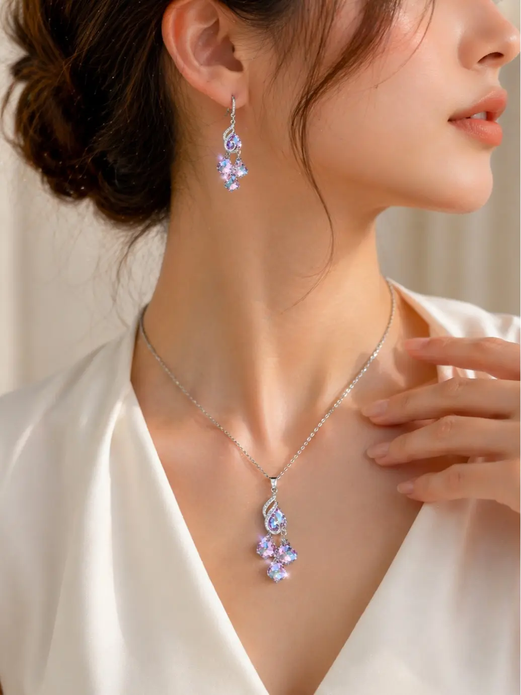 Aurora Peacock Crystal Jewelry Set – Necklace & Earrings