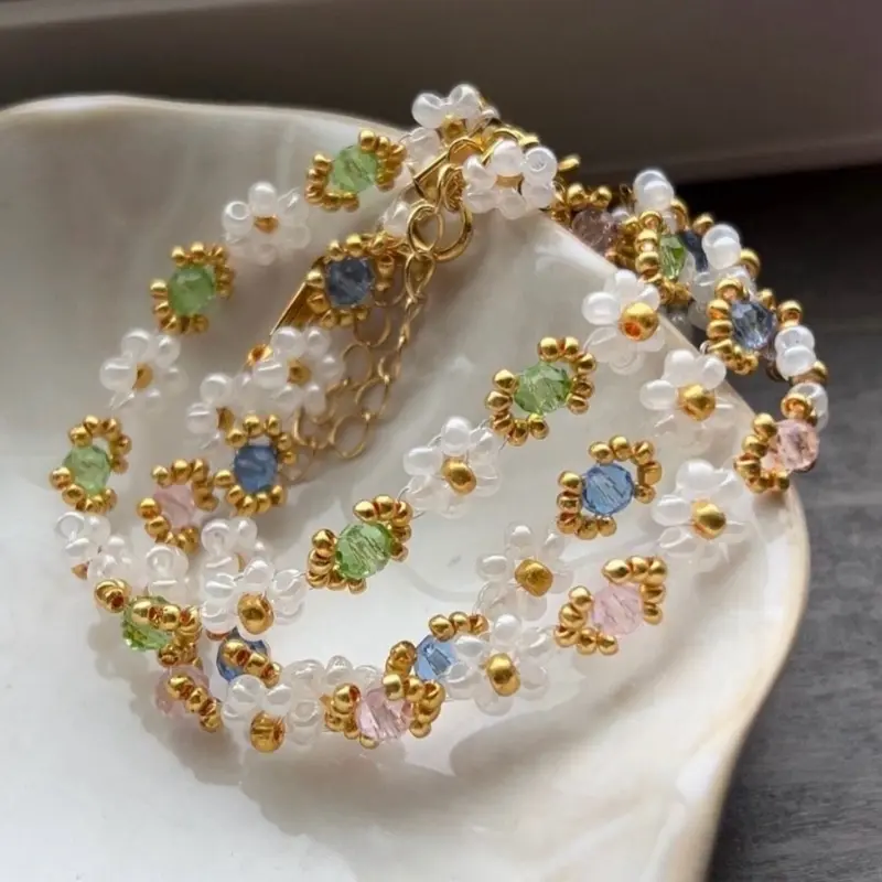 Beaded Flower Bracelet, Beaded Crystal Jewelry, Handmade Seed Bead Bracelet