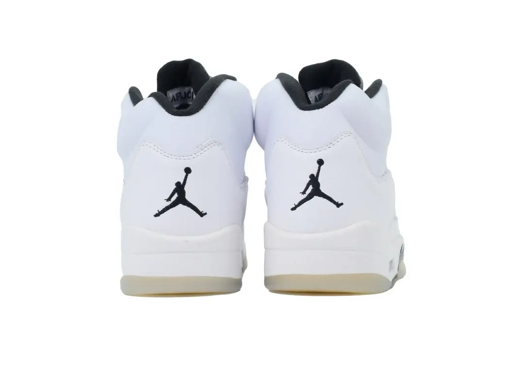 Pure White Smooth Leather High Top Basketball Sneakers, Black Speckle Accent With Translucent Outsole, Breathable Mesh Spliced External Air Unit Clean Tone American Retro Wear-resistant Casual Athletic Shoes For Men Daily Commute