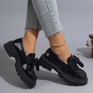 Women's loafers, slip-on loafers, matte synthetic leather upper, durable rubber sole, elegant style with bow decoration, suitable for dates and everyday outings