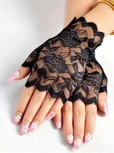 1pair Floral Pattern Lace Hollow out Design Gloves (1 Pair), Elegant Fashion Gloves for Wedding Party, Wedding Bridal Gloves