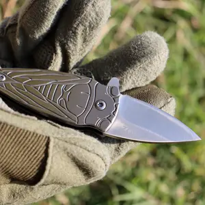 Portable EDC tactical outdoor folding knife, pocket knife, mini knife. Made entirely of steel; an outdoor cutting tool designed specifically for climbing and fishing; a must-have for camping and hiking trips.