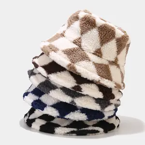 Unisex Diamond Gingham Shearling Fisherman Hat - Cozy, Thick Warm Slouchy Cap, Lambswool Fashion Accessory, Sun-Protective All-Weather Cute Furry Hat for Winter, Fisherman Hats Fashionable Versatile