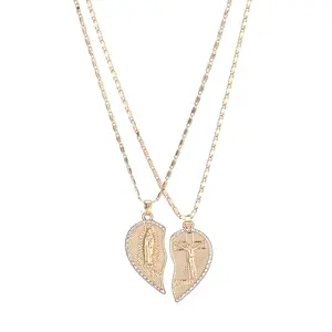 Matching Heart Necklace for Couples Aesthetic Splicing Two Halves Pendant Set Y2K Stacked Collarbone Chain Jewelry for Soulmate Anniversary Gift for Boyfriend Girlfriend
