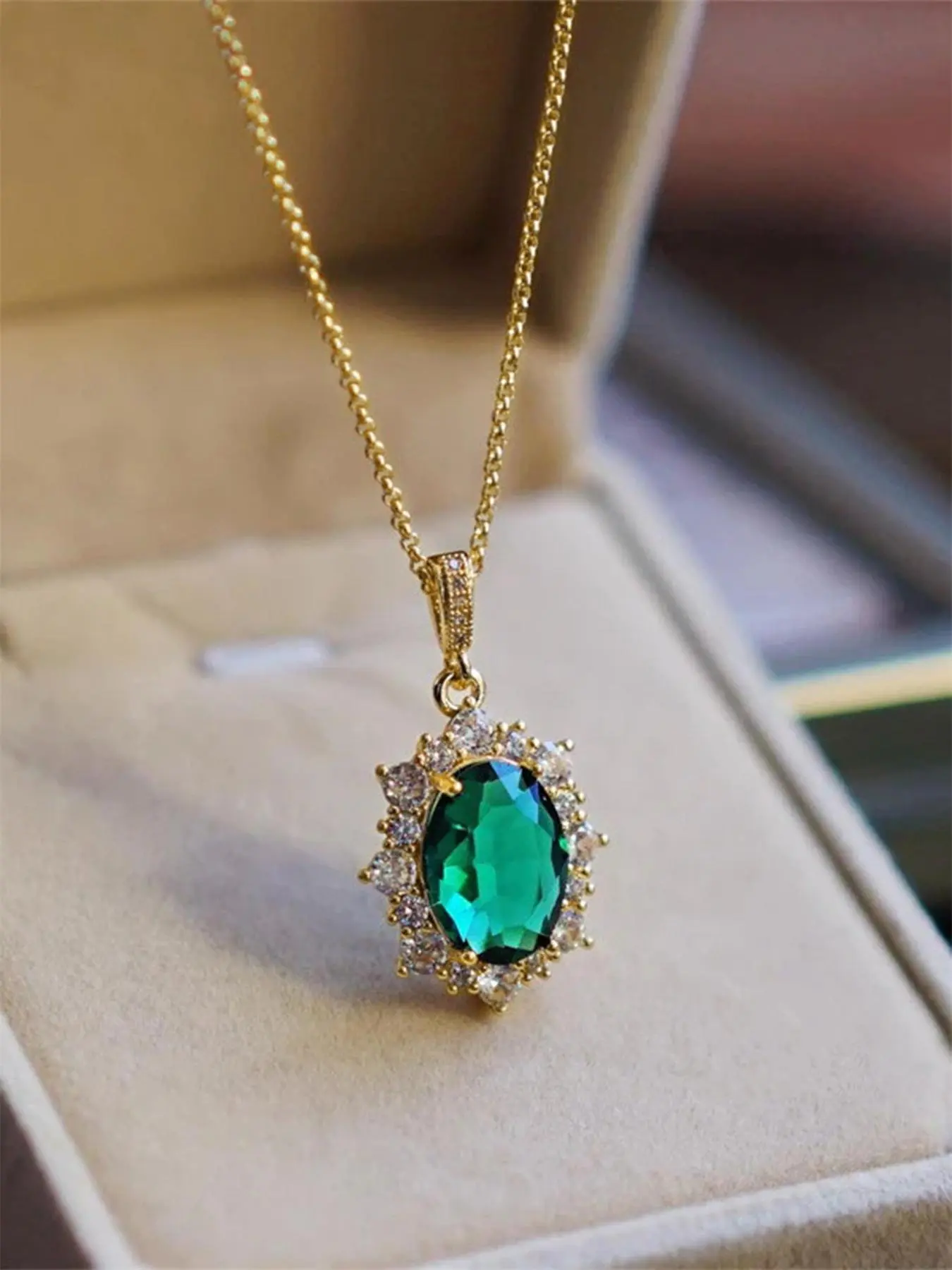 Vintage Sparkling Zirconia Pendant Necklace for Women, Rhinestone Decor Necklace for Party, Daily Clothing Decor, Trendy All-match & Exquisite Fashion Jewelry for Birthday Gift