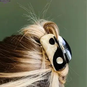 Yin Yang Hair Claw Clip for Women & Girls, Trendy Balance Design Hair Accessory, Lightweight Non-Slip Hair Clamp for Daily Hairstyles