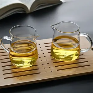 1 high borosilicate glass fair cup, heat-resistant glass wine dispenser, can be reused.
