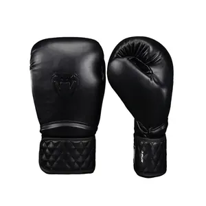 Venum Impact Classic Boxing Gloves - Black Venum Impact Classic Boxing Gloves - Black