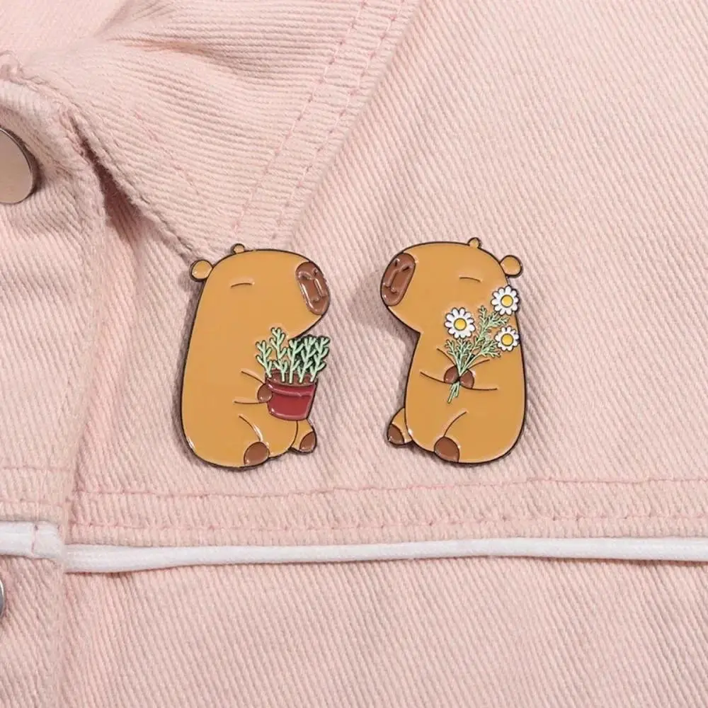 Unisex Cute Capybara Enamel Pin, Cartoon Animal Alloy Metal Brooch for Shirts & Backpacks, Lapel Badge Jewelry Gift for Friends, Copper, Pins For Backpack, Kids Gift Ideas, No