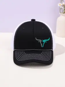 Unisex Baseball Cap, Ox Head Print Design, Woven Fabric Street Style, All Season Wearable, Adjustable Fit Mesh Back Snapback for Men & Women