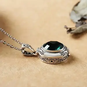 Vintage-Inspired Oval Green Cubic Zirconia Pendant Necklace - Fashion Accessory