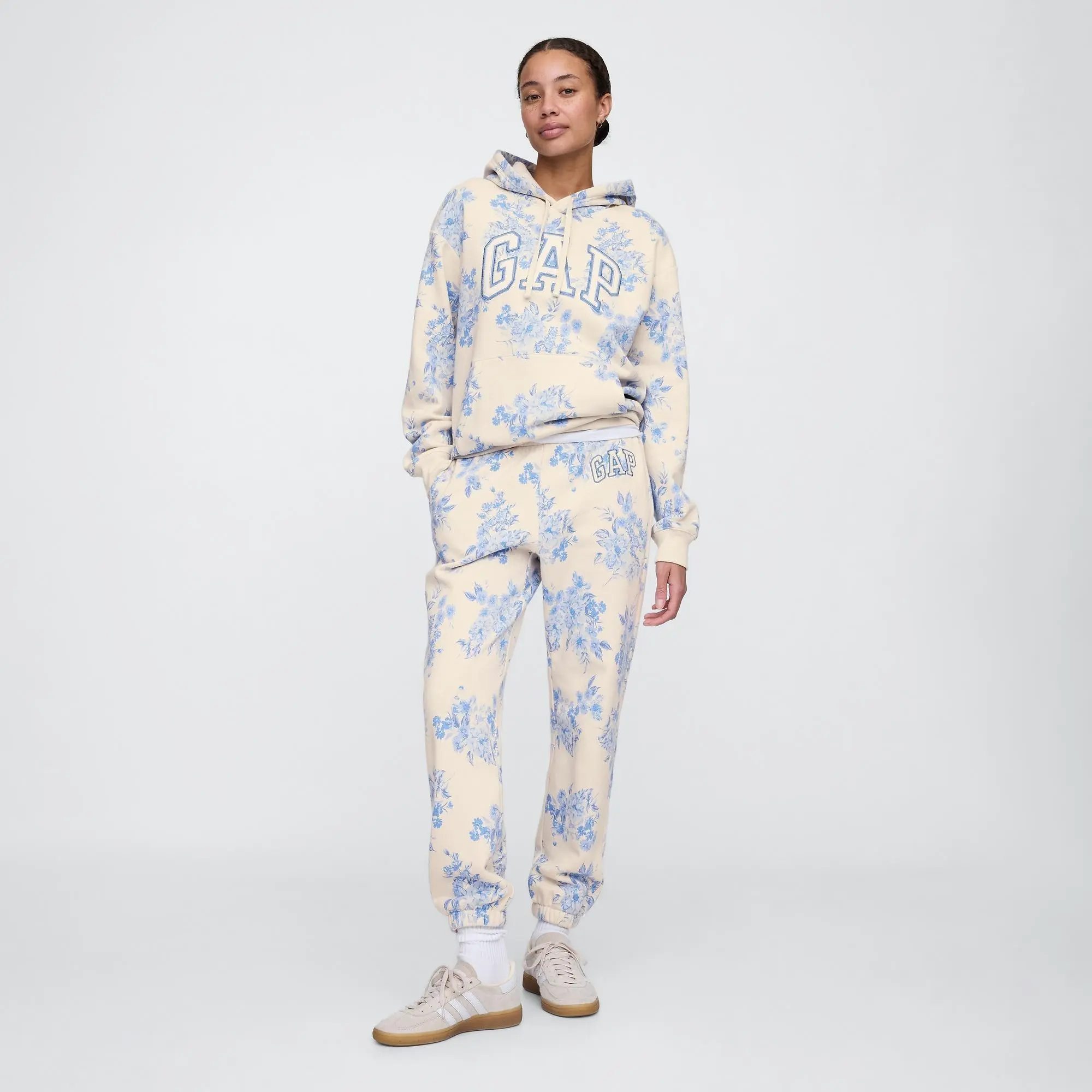 Gap Womens Relaxed Fit Fleece Hoodie Casual Graphic Sweatshirt