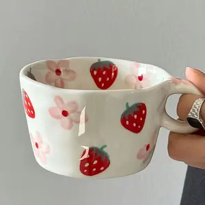 Hand-Drawn Strawberry Ceramic Coffee Mug, Creative Design for Tea, Classic Handle, Suitable for Cold & Hot Drinks, Perfect for Summer & Winter, Ceramic Classic Drinkware