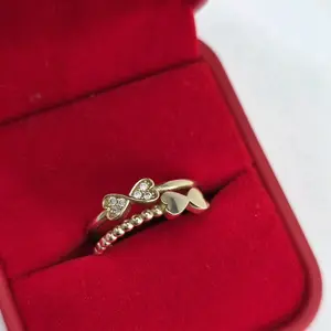 Heart Ring 14kt Size 8 - Elegant Gold Tone Jewelry with Sparkling Diamond Accents for Women