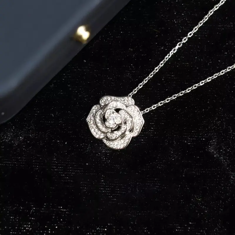 XL26-09Moissanite Necklace