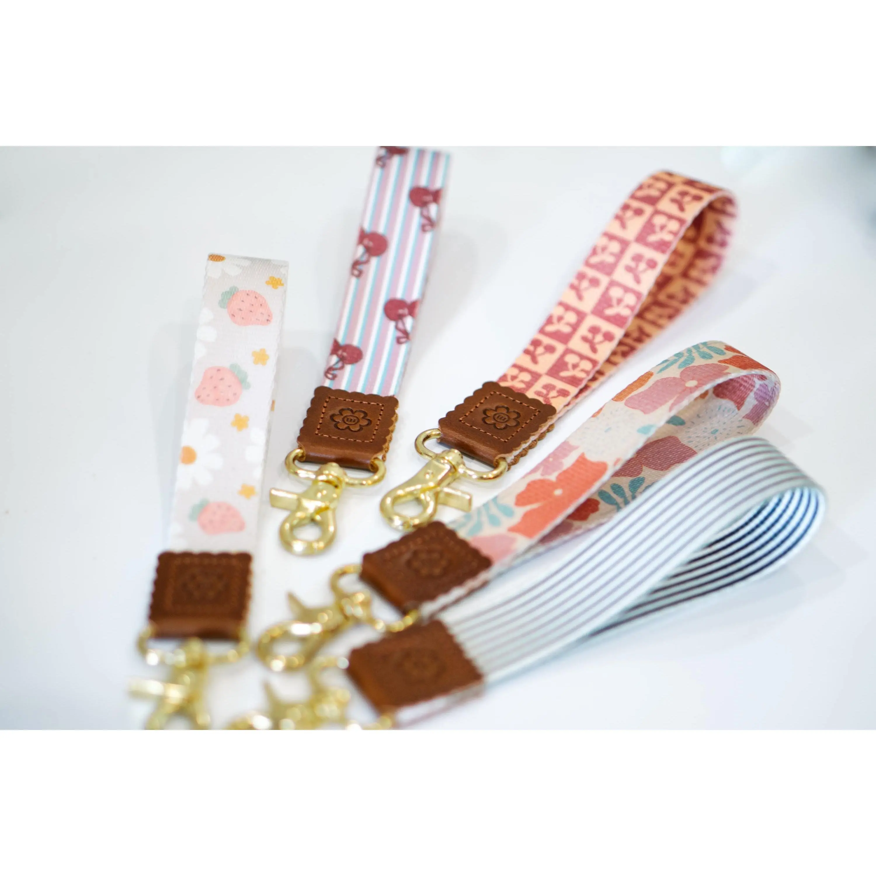 Wristlet Keychain – Floral & Retro Cute Keychain | Key Fob Wristlet, Car Key Holder, Custom Lanyard, Bow Boho Keychain Lanyard