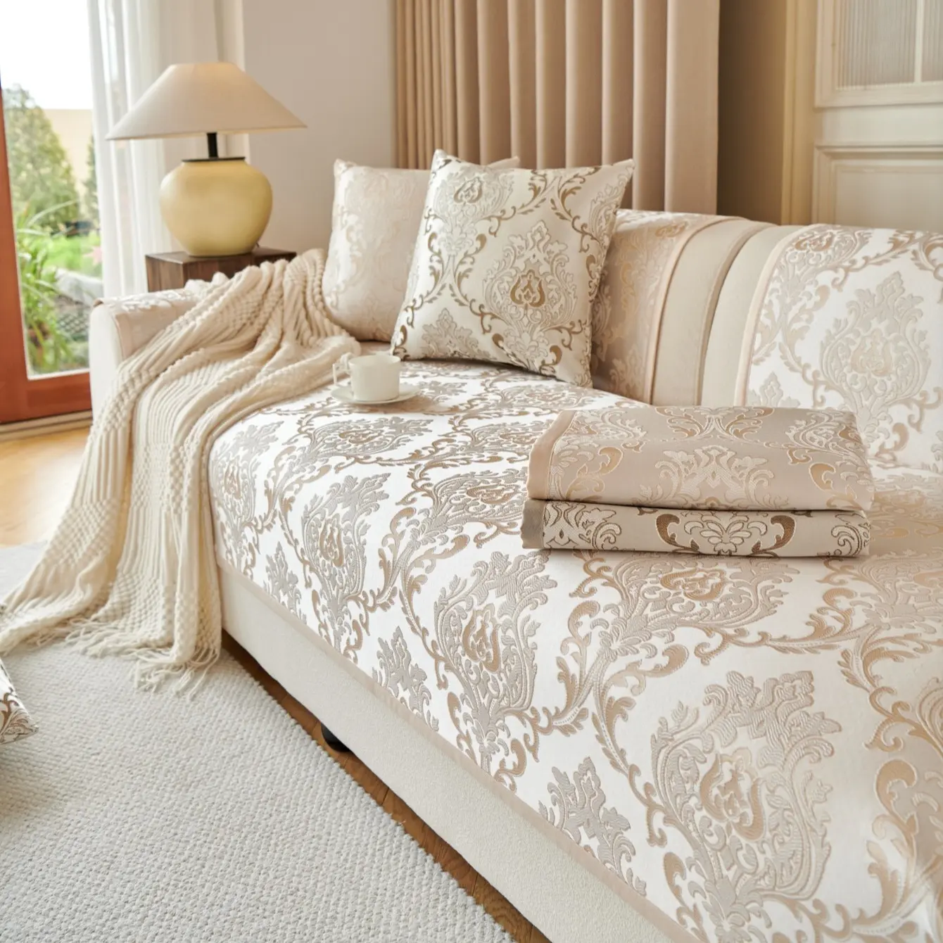 Floral Embossed Sofa Cover, Couch Cover, Decorative Sofa Cover, 1 Count Non-slip Sofa Slipcover, Dustproof Sofa Protector, Home Decor for Living Room, Bedroom, Office, Car, Outdoor