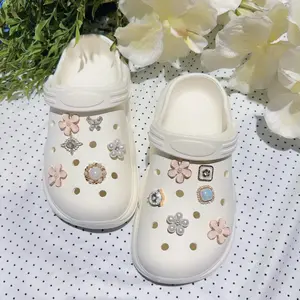 USOQ 12pcs DIY Shoe Charms For Crocs Bling Gems Plastic Butterfly Flower Sparkling  Pearl For Women'S Party Favor