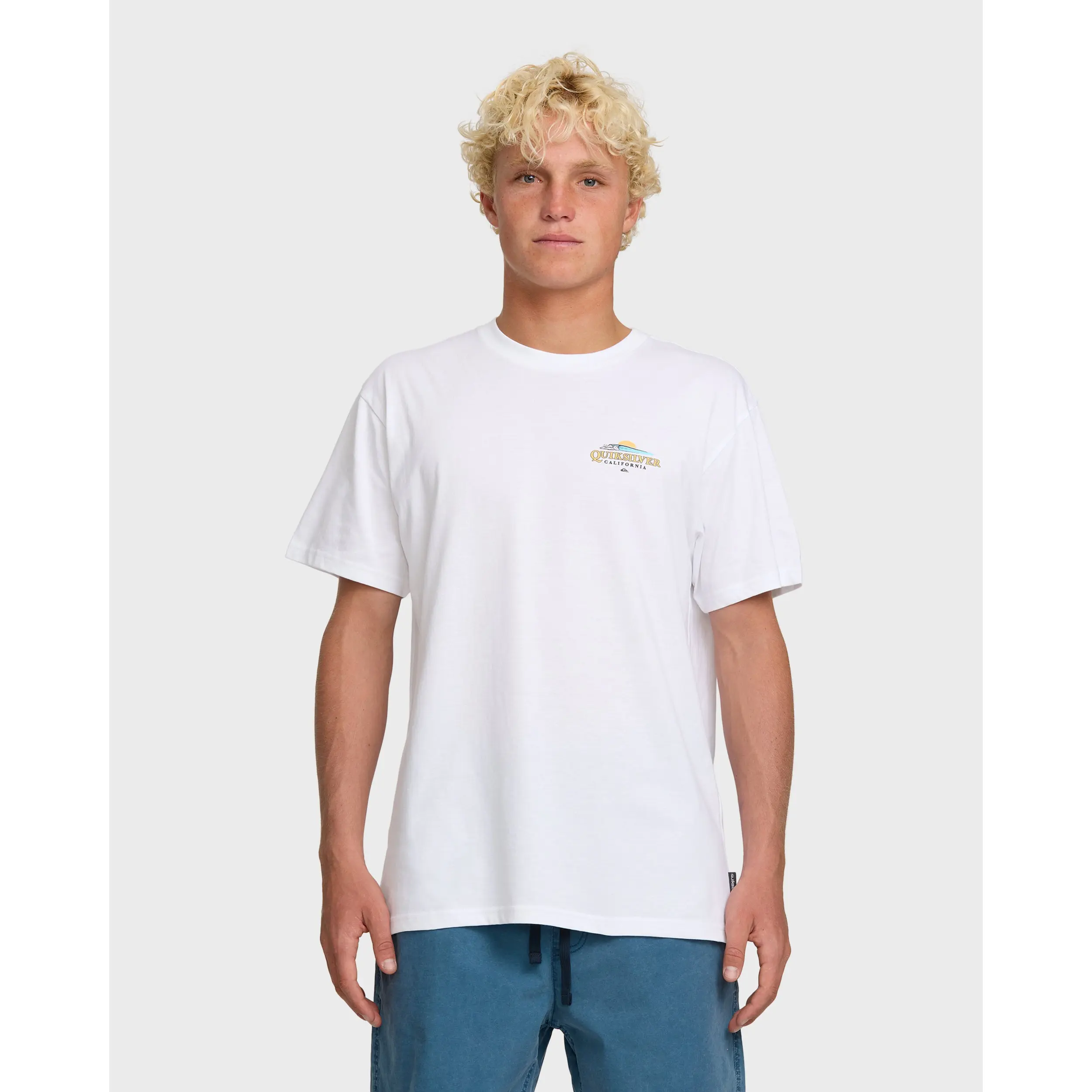 Quiksilver | California Surf T-Shirt | Regular Fit Short Sleeve | Surf & Swim & Beach Days & Sun Protection Classic Cotton