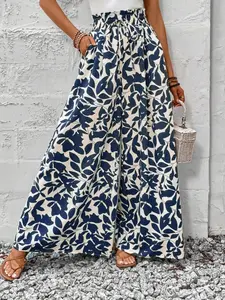 Women's Summer Leaf Print Flare Leg Woven Pants, Elastic Waist High Waist Long Regular Fit, Beach Vacation Wear, Single Piece