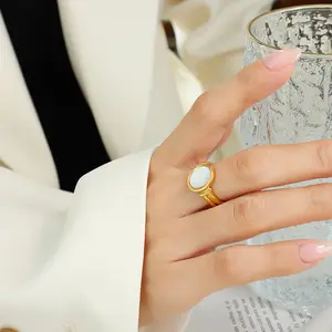 Soocosisx Retro White Sea Shell Charming Ring Jewelry DDJZ0007 18K Real Gold Plated Titanium  Steel Index Finger Ring Accessory Gold-Plated