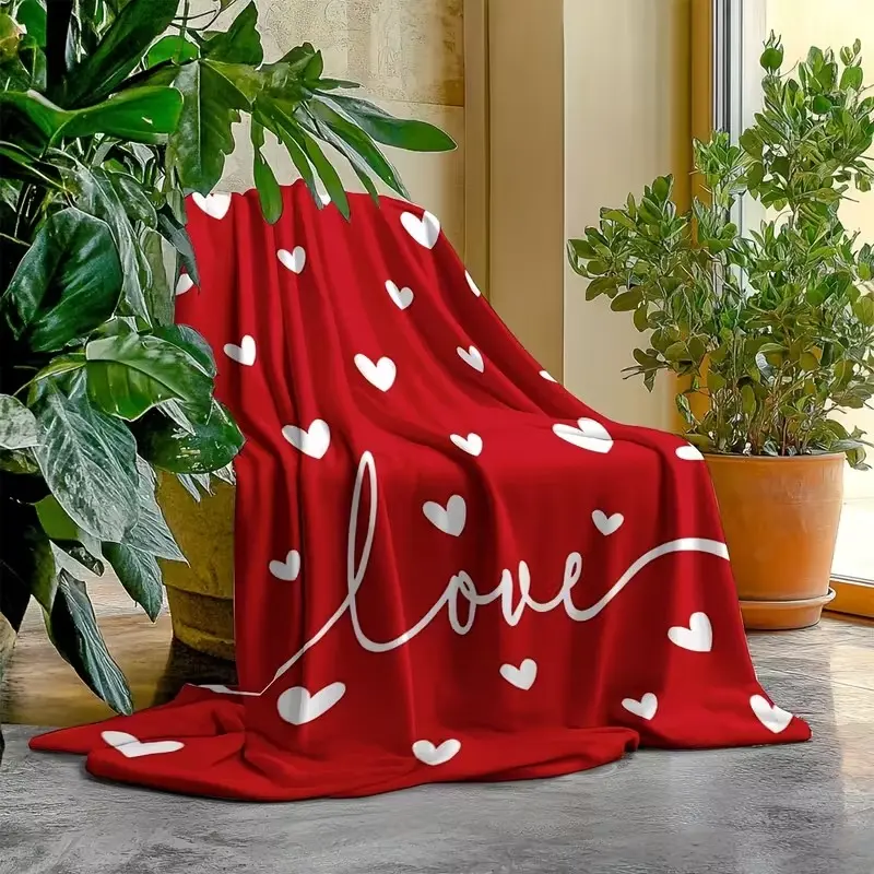 Valentine's Day Heart Flannel Blanket - Lightweight, Ultra-Soft Plush Throw for Girlfriend - Gentle, Cozy Pink & Red Blanket Suitable for Sofa, Home Use, Flannel Blankets