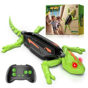Wall Crawler Gecko Remote Control Toy Electric Lizard with LED Glowing Eyes 360° Spin Rechargeable Indoor Fun Gift Idea Party Toy Cool RC Chameleon Christmas