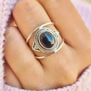 Vintage Ring Inlaid Ring Moonstone/ Black Agate Delicate Carving Craft Match Daily Outfits Evening Party Decor Perfect Gift For Family/ Friends