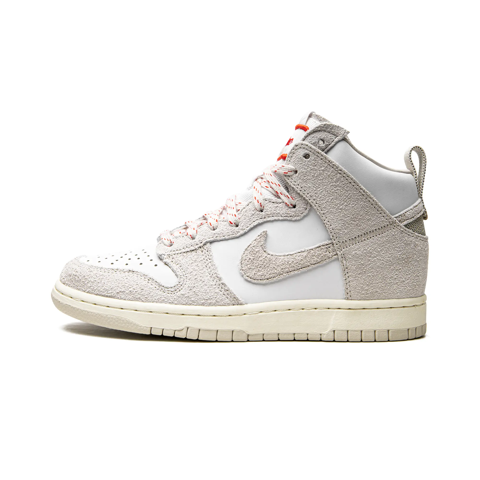 Dunk High SP "Notre - Light Orewood Brown" CW3092 100