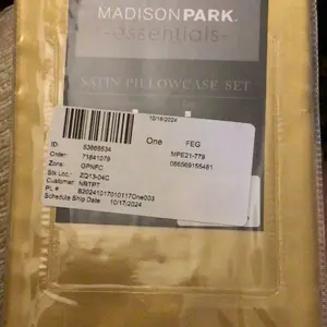 Product Review of Madison Park Satin Luxury Wrinkle-Free High-Luster and Silk Standard 2 PC Pillowcases from A**t