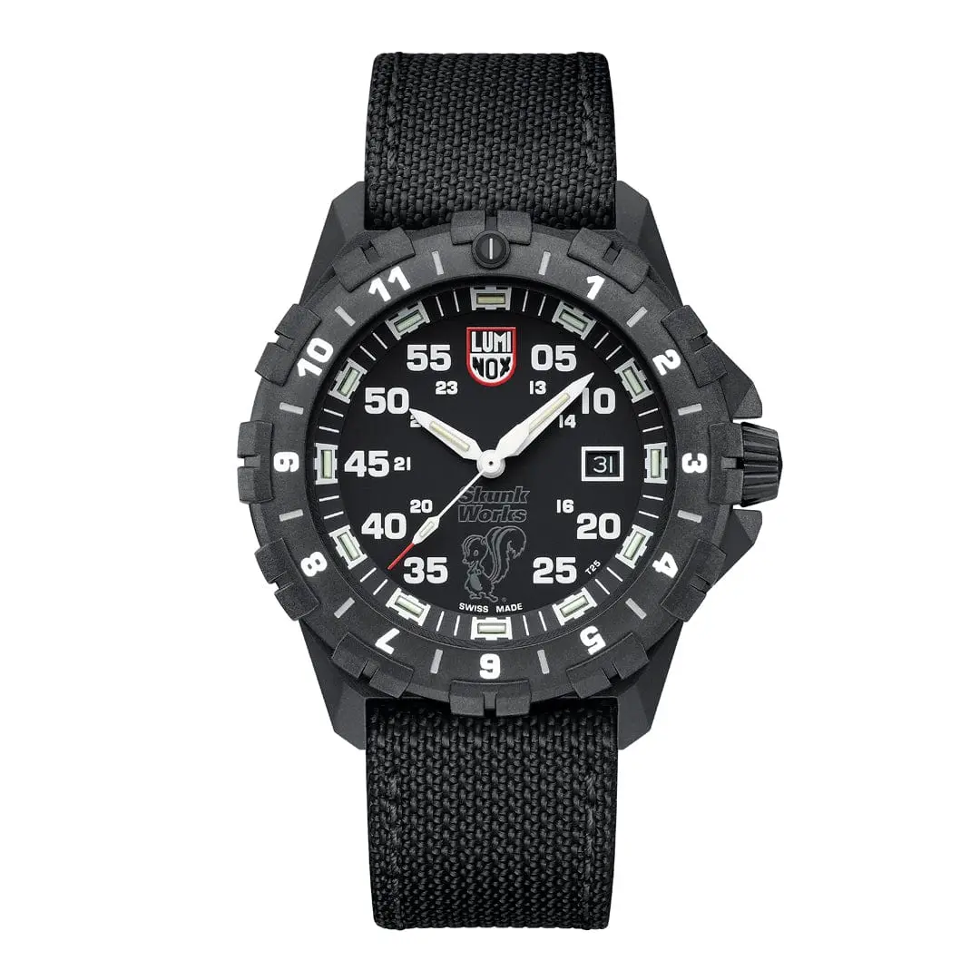 Luminox F-117 NIGHTHAWK x Skunk Works 6440 Heritage Pilot Watch 44 mm XA.6442.H